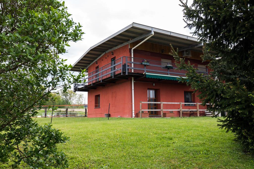 Agriturismo Jesson Rosamund Cantù Екстериор снимка